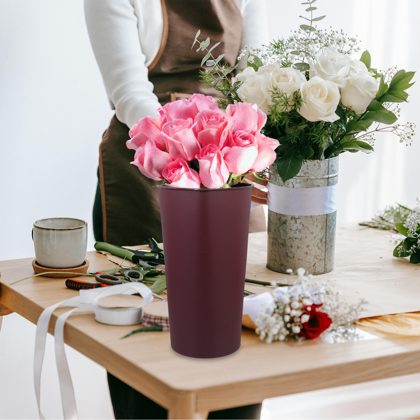 Triangle Floral Bucket Stable  - Florist Supply Buckets reseña y precio